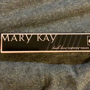 Mary Kay lash love lengthening mascara